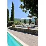 בית נופש Tuscan Retreat With Private Pool & Views *