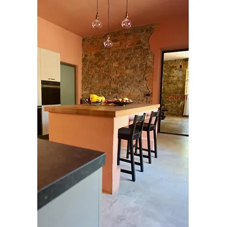 Tuscan Retreat With Private Pool & Views Сasa de vacaciones