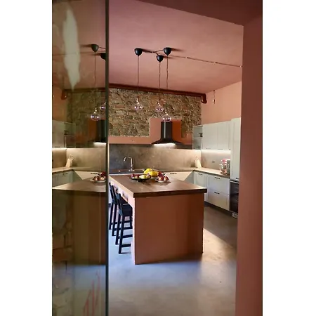Tuscan Retreat With Private Pool & Views Сasa de vacaciones