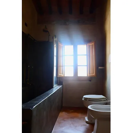Tuscan Retreat With Private Pool & Views *