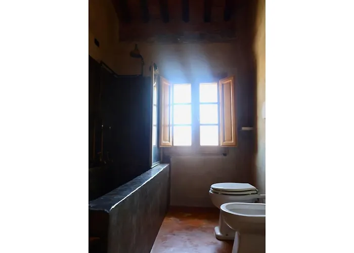Tuscan Retreat With Private Pool & Views *