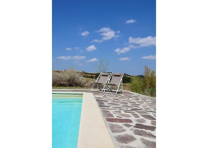 Tuscan Retreat With Private Pool & Views Casa vacanze Chianni